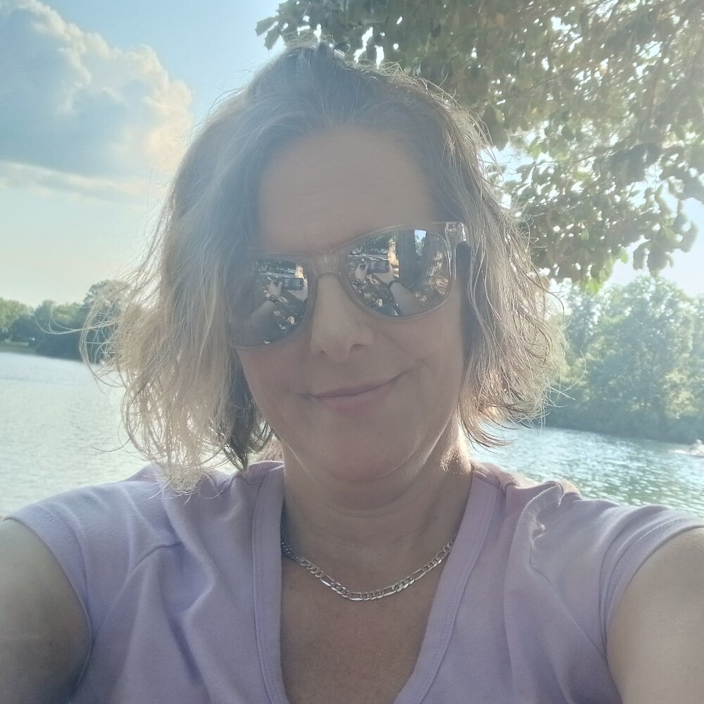 Meet your Posher, Kelly